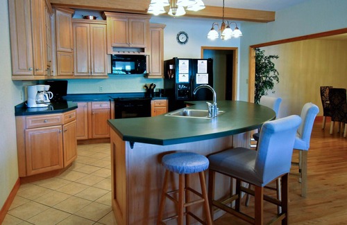Town of Jerusalem House | Stunning, Fully-Loaded Home with Private Hot Tub, Pool Table, and Dock