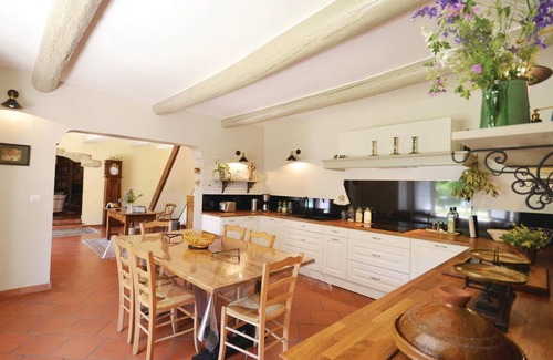 Saint-Quentin-la-Poterie House | Stunning home in S.Quentin-La-Poterie