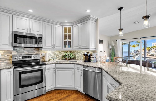 Tavernier House | Stunning Hammer Point Home with Dockage and Bay Views