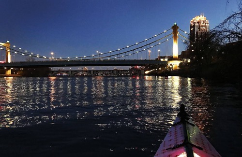 Warehouse District Condo | Stunning Historic 2 Bedroom Loft in North Loop - Exposed Brick 14 Foot Ceilings