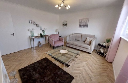 Hawick Apartment | Stunning Holiday Let Available