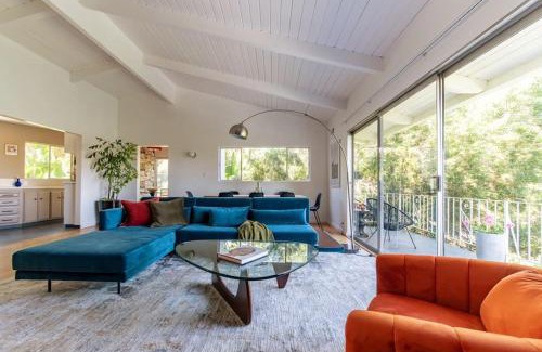 Hollywood Hills West House | Stunning Hollywood Midcentury Modern-Views-Best Location!