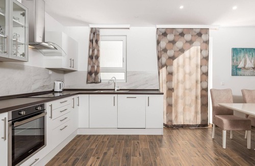 Banjol House | Stunning home in Banjol