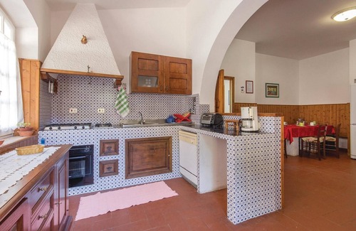 Cortona House | Stunning home in Cortona AR