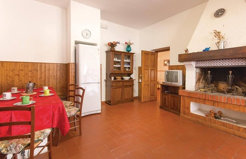 Cortona House | Stunning home in Cortona AR