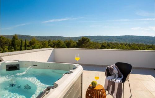 Sibenik House | Stunning Home In Dubrava With Sauna