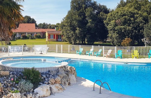 Saint-Savinien House | Stunning home in Saint-Savinien