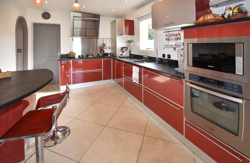 Rognonas House | Stunning home in Rognonas