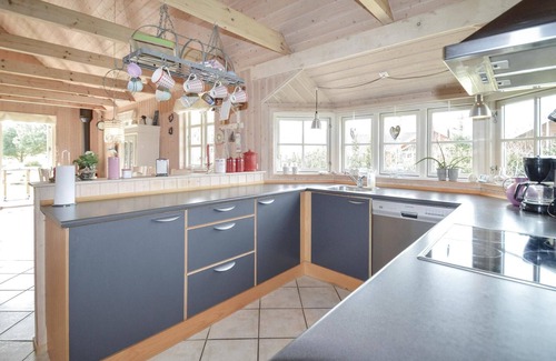 Marielyst House | Stunning home in Væggerløse