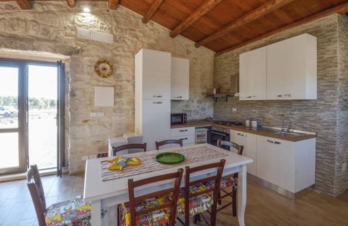 Chiaramonte Gulfi House | Stunning home in Chiaramonte Gulfi