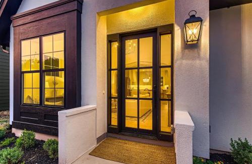 Georgetown House | Stunning home - walk to square & heated pool