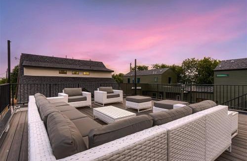 Georgetown House | Stunning home - walk to square & heated pool