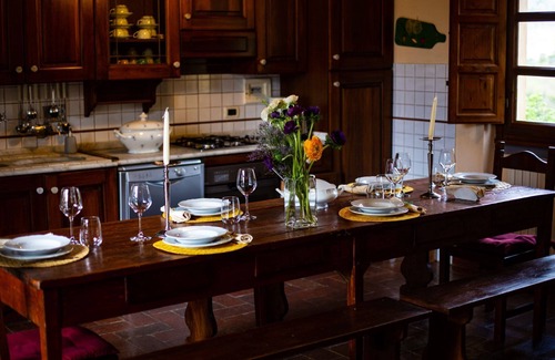 Castiglion Fiorentino Villa | Stunning private villa with WIFI, A/C, private pool, TV and pets allowed, close to Arezzo