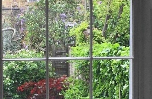 Chelsea Riverside Apartment | Stunning Kings Road, Chelsea, period property