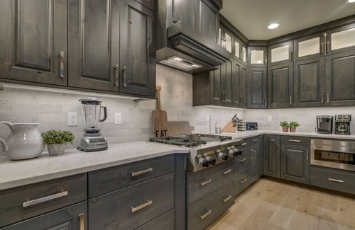 Tamarack Resort Apartment | Stunning Lakeside Paradise, Private Boat Dock, Hot Tub