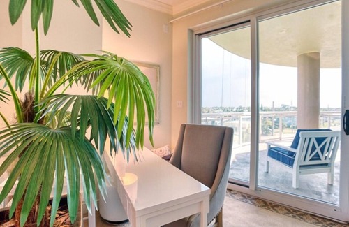 Daytona Beach Shores Condo | Stunning Luxury Coastal View Condo at Ocean Vistas