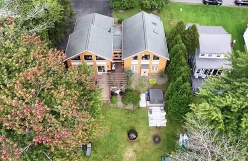 Blossvale House | Stunning Luxury lakefront House on Oneida Lake with hottub, firepit and Gameroom