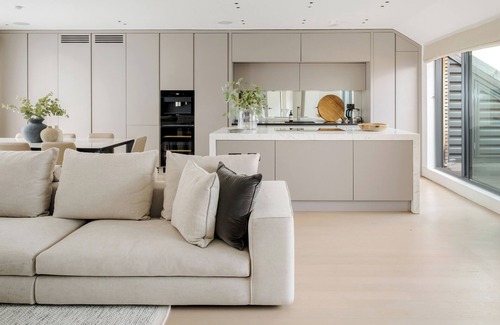 Mayfair Apartment | Stunning Mayfair Duplex Penthouse with AC, private elevator and Balconies