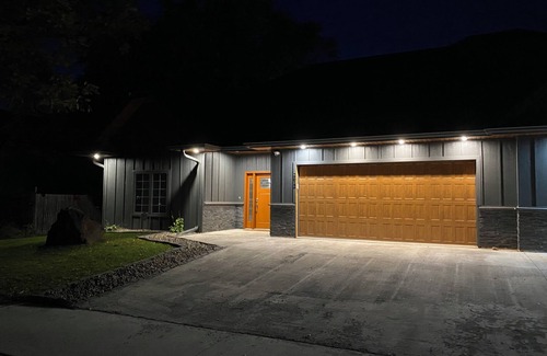 Superior House | Stunning newly built 3 bed in Superior/Duluth Area