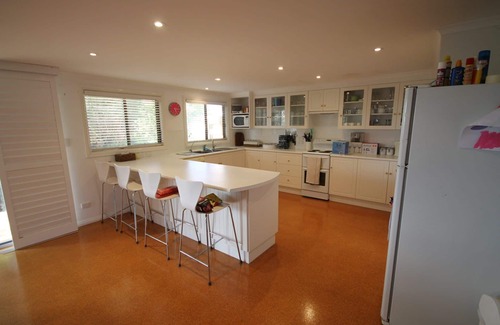 Waterhouse House | Stunning ocean views! FREE WIFI!