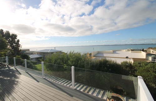 Waterhouse House | Stunning ocean views! FREE WIFI!