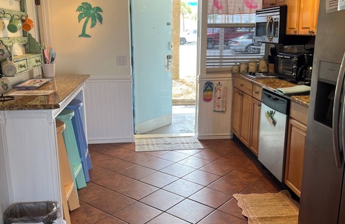 Bostwick Park Condo | Stunning Oceanfront 1 Bedroom Condo W/patio for amazing sunsets!