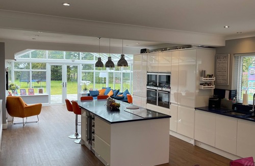 Watlington House | Stunning Oxfordshire 5 Bedroom House in 2 acres