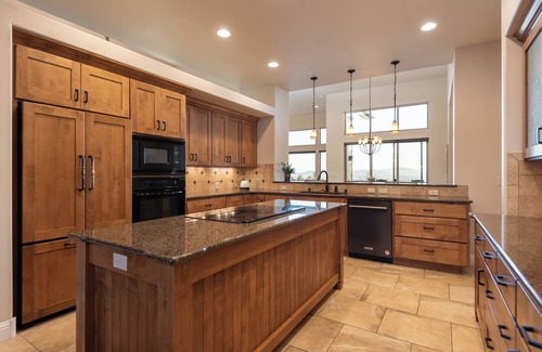 Redmond House | Stunning pet friendly family home in Eagle Crest