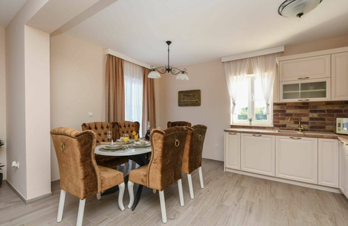 Pridraga House | Stunning private villa for 8 people with private pool, A/C, WIFI, TV and terrace