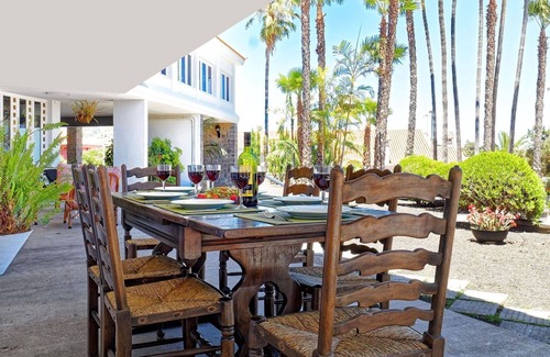 Tafira House | Stunning private villa for 10 guests with A/C, private pool, WIFI, TV, patio and pets allowed