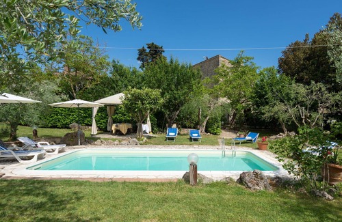 San Gimignano House | Stunning private villa for 8 people with WIFI, private pool, TV, terrace and pets allowed