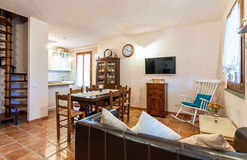 Riparbella House | Stunning private villa for 8 guests with private pool, A/C, WIFI, TV, patio and pets allowed