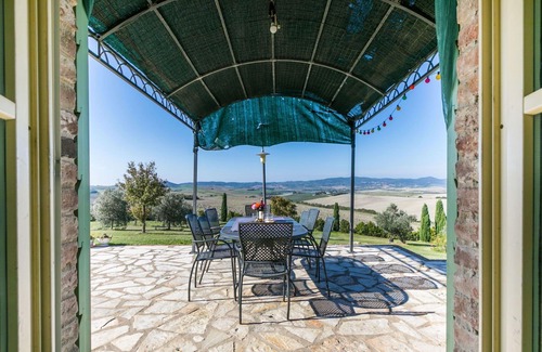 Santa Luce Villa | Stunning private villa with private pool, TV, terrace, pets allowed, panoramic view and parking