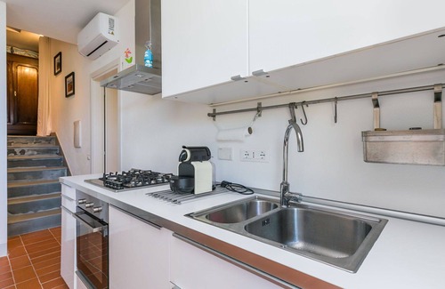 Santa Luce House | Stunning private villa for 5 people with WIFI, A/C, TV, patio, pets allowed and panoramic view