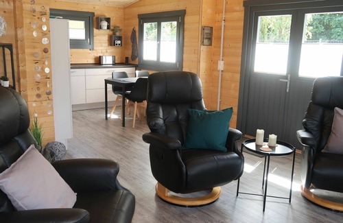 Alpenrod House | Stunning private villa for 4 people with TV and terrace