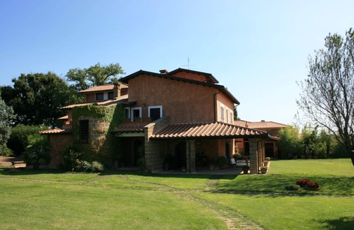 Corchiano Villa | Stunning private villa for 14 guests with private pool, WIFI, A/C, TV, terrace and pets allowed