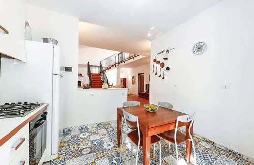 Floridia Villa | Stunning private villa for 6 guests with WIFI, A/C, private pool, TV and patio