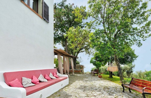 Marciana Villa | Stunning private villa for 8 people with WIFI, private pool, TV, terrace, pets allowed and parking