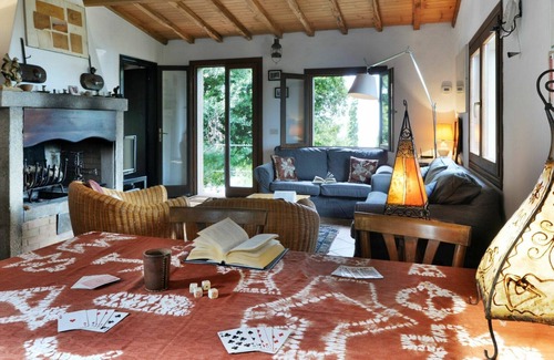 Marciana Villa | Stunning private villa for 8 people with WIFI, private pool, TV, terrace, pets allowed and parking