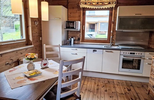 Verditz House | Stunning private villa for 5 guests with WIFI, TV, terrace and parking