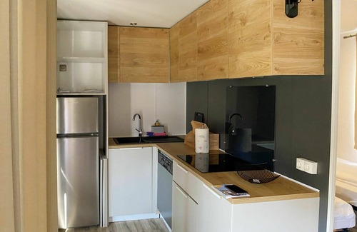 Riazzino House | Stunning private villa for 5 guests with WIFI, pool, A/C, terrace, pets allowed and panoramic view