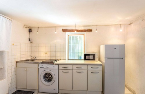 Nyons House | Stunning private villa for 2 people with A/C, WIFI, pool, TV, terrace and parking
