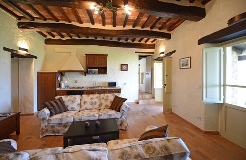 Arezzo Villa | Stunning private villa for 8 guests with private pool, WIFI, A/C, TV, patio and panoramic view
