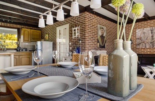 Wolphaartsdijk House | Stunning private villa for 4 guests with WIFI, TV, terrace and pets allowed