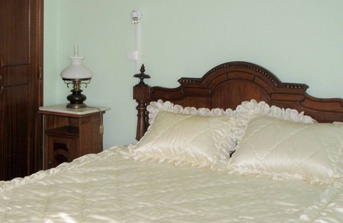 Monserrate Villa | Stunning private villa for 6 people with WIFI, private pool, TV, terrace and parking