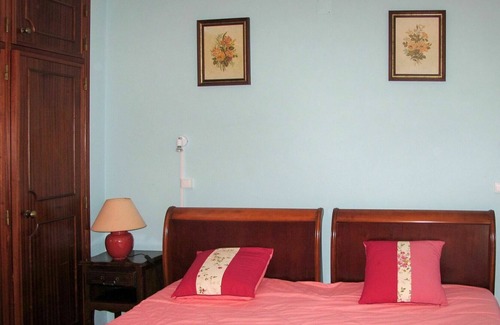 Monserrate Villa | Stunning private villa for 6 people with WIFI, private pool, TV, terrace and parking