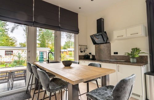 Otterlo House | Stunning private villa for 4 guests with pool, WIFI, TV and terrace