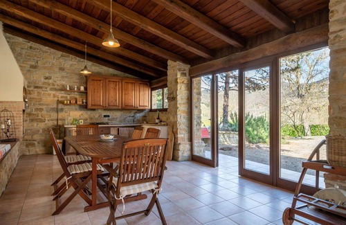 Vesime House | Stunning private villa for 8 people with private pool, WIFI, TV, patio and pets allowed