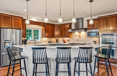 Mineral House | Stunning Public Side Lake Anna Waterfront Heated Pool Game Room Boatdock Hot Tub Firepit