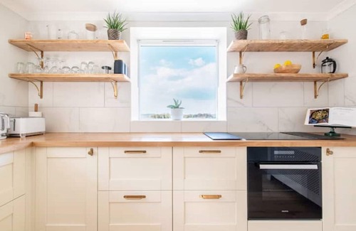 Frome House | Stunning Renovation edge of Frome + country views